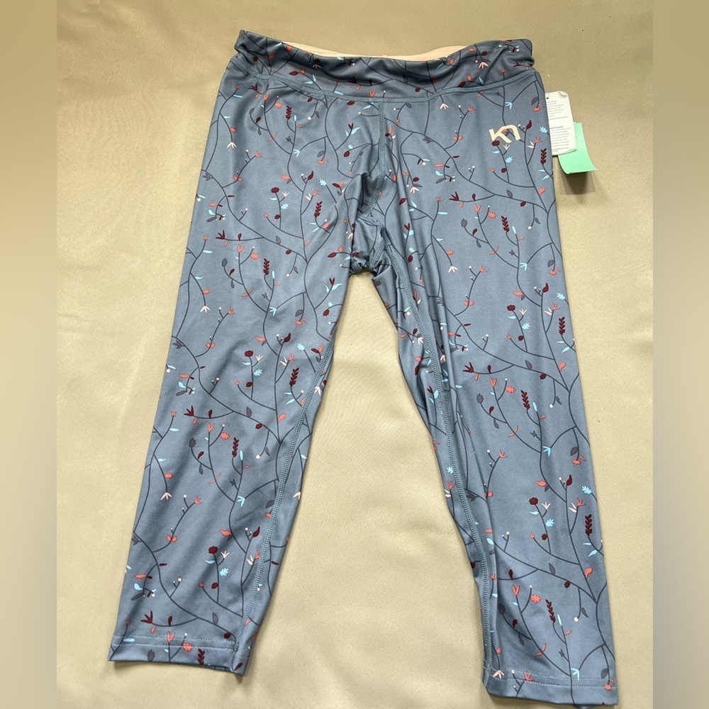Kari Traa Capri Leggings Floral Print Athletic Yoga Pants NWT Size M